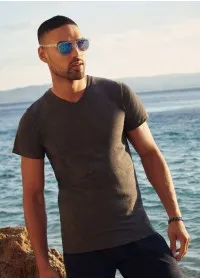 Fruit of the Loom SS034 Valueweight v-neck tee