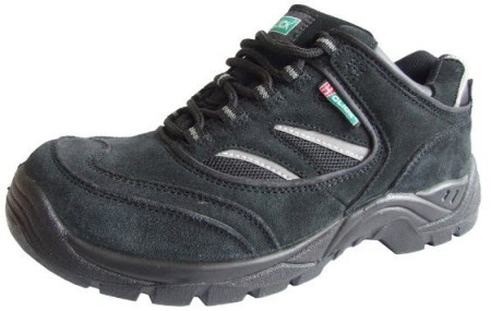 Safety trainer style safety shoe